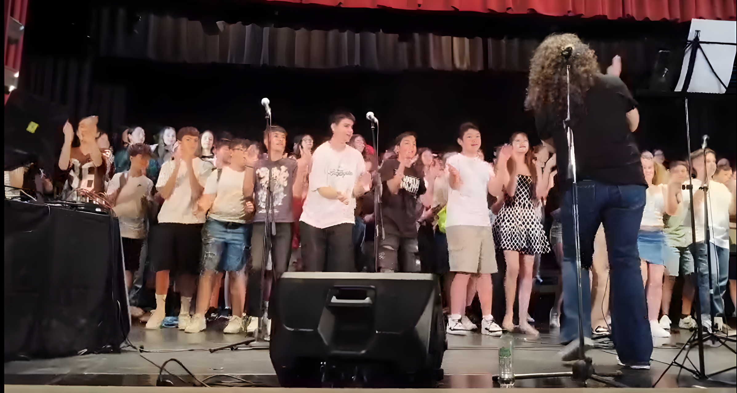 Actuació de gospel amb més de 130 alumnes